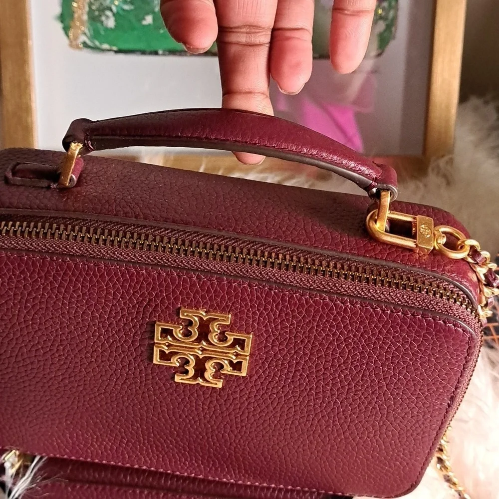 Tory Burch NWOTs Britten Small Top Handle Case